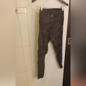 Lululemon Women's High Rise Align Camo Print Leggings Sz 8 28 In